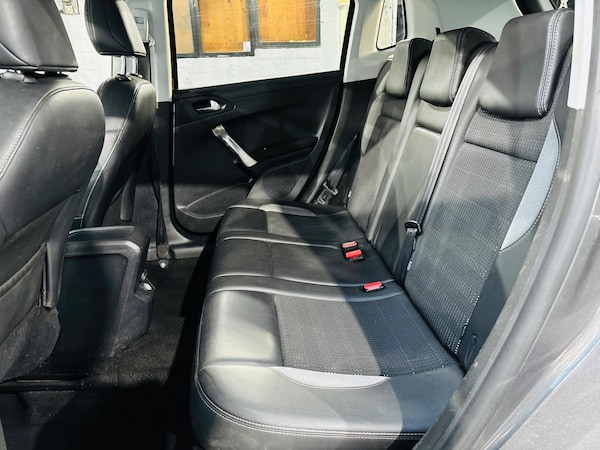 Used Peugeot 2008 2015 for sale - 76200830: Photo 16