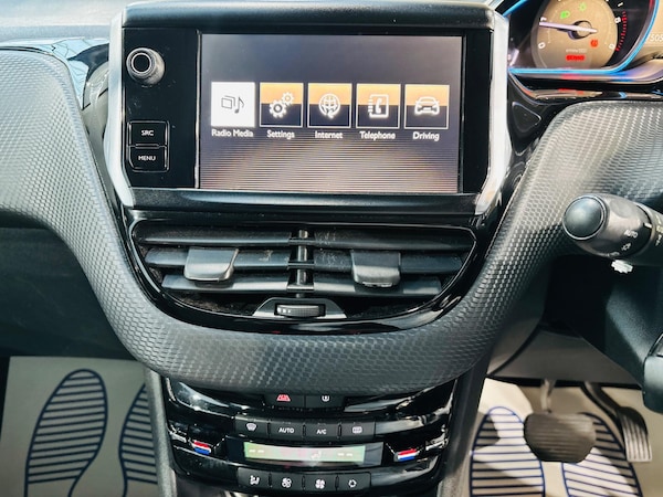Used Peugeot 2008 2015 for sale - 76200830: Photo 22