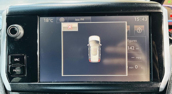 Used Peugeot 2008 2015 for sale - 76200830: Photo 30