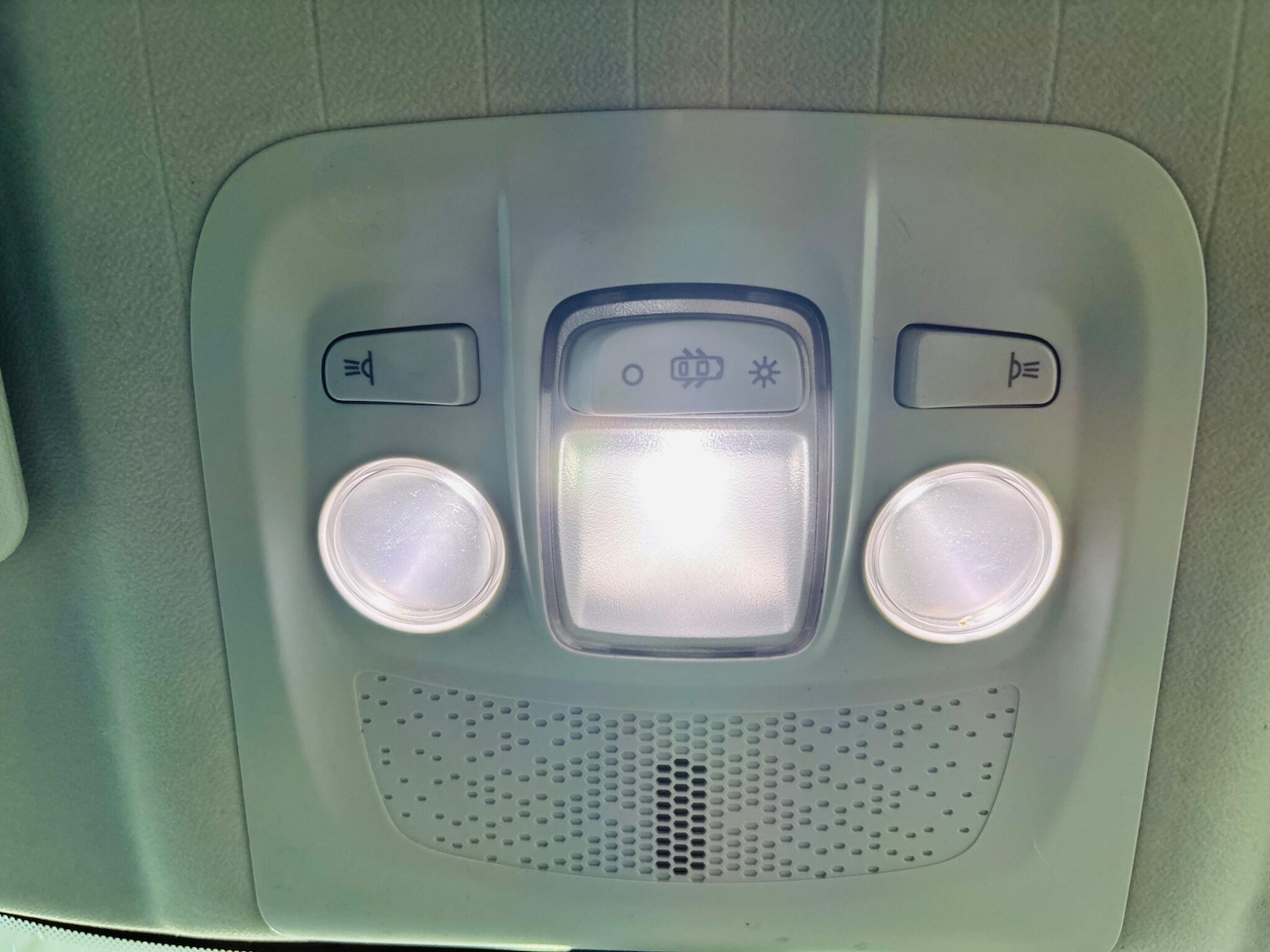 Used Peugeot 2008 2015 for sale - 76200830: Photo 31