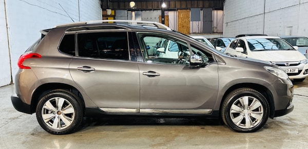 Used Peugeot 2008 2015 for sale - 76200830: Photo 8