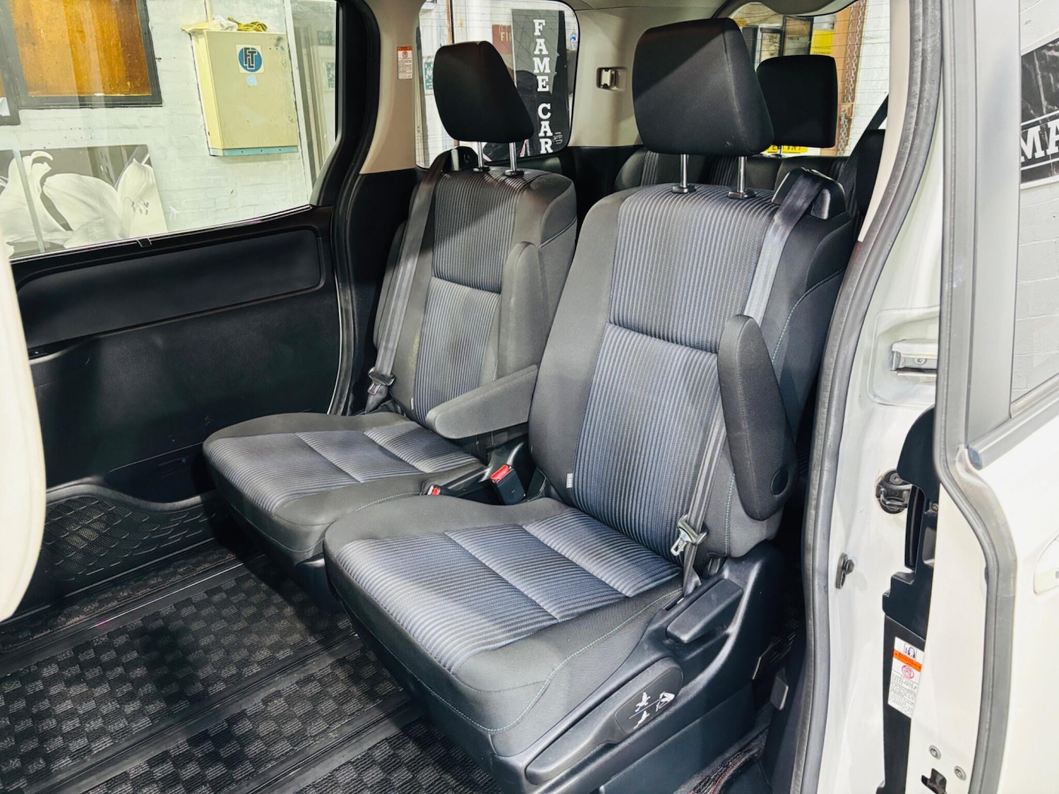 Used Toyota Voxy 2026 for sale - 77722977: Photo 16