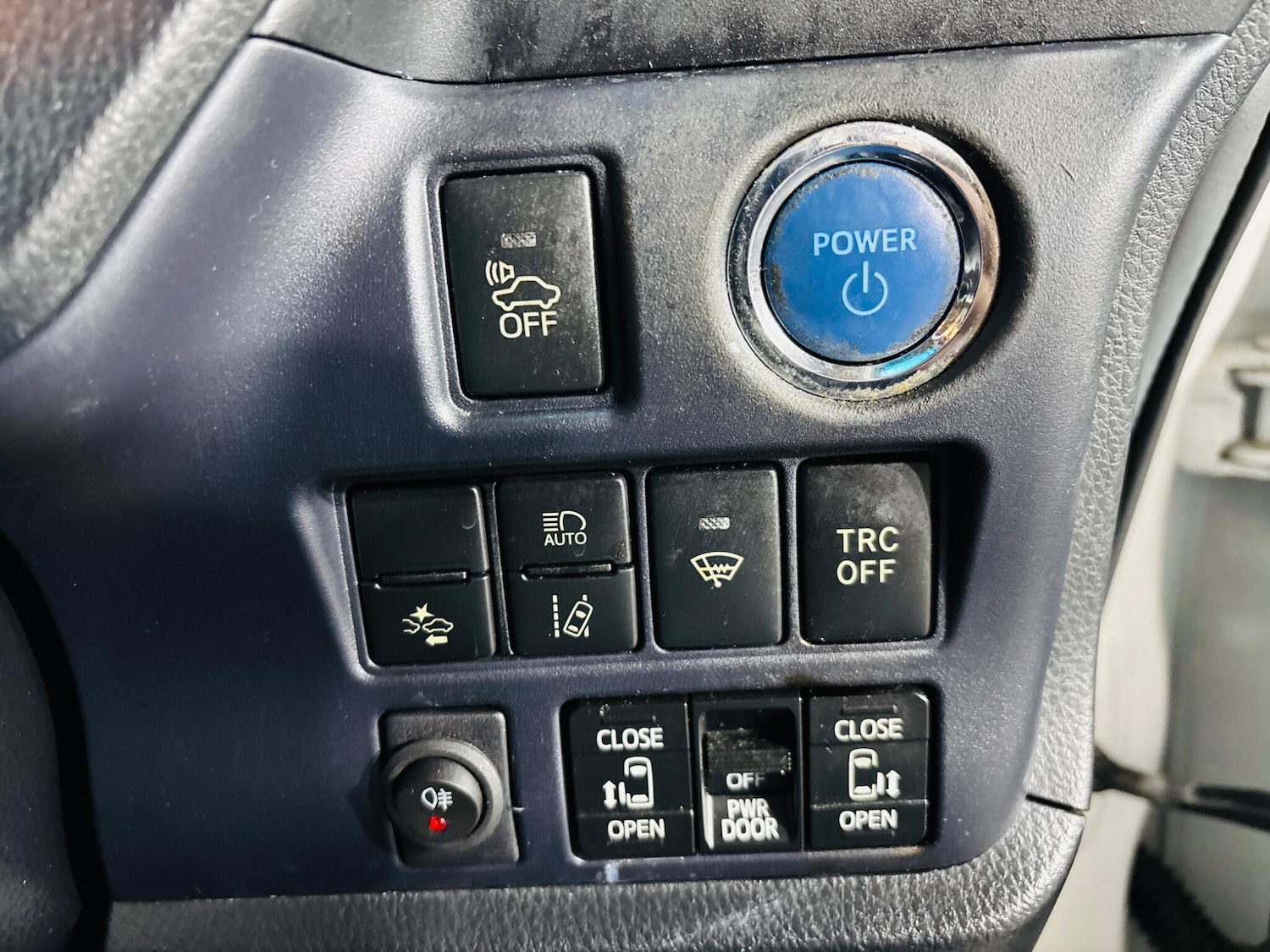 Used Toyota Voxy 2026 for sale - 77722977: Photo 20