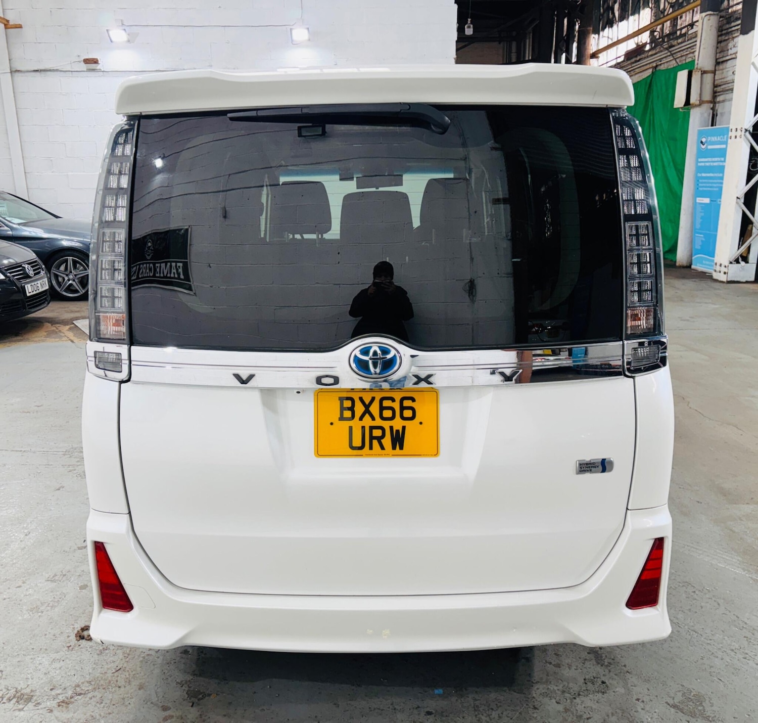 Used Toyota Voxy 2026 for sale - 77722977: Photo 6