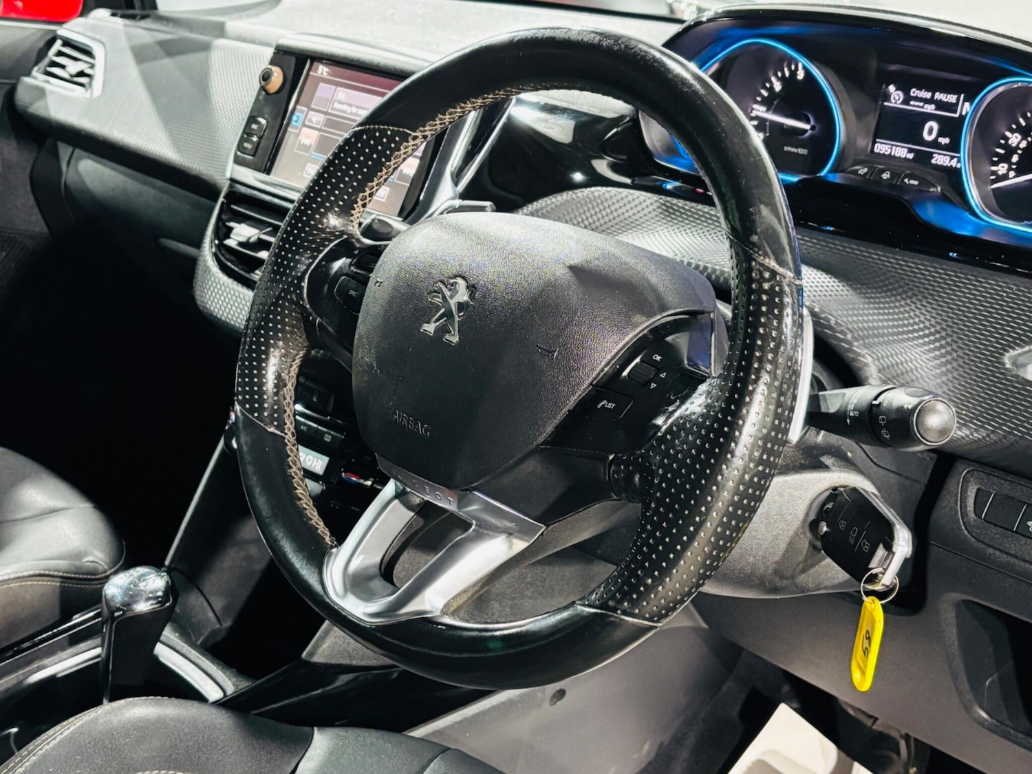 Used Peugeot 2008 2016 for sale - 77057143: Photo 11