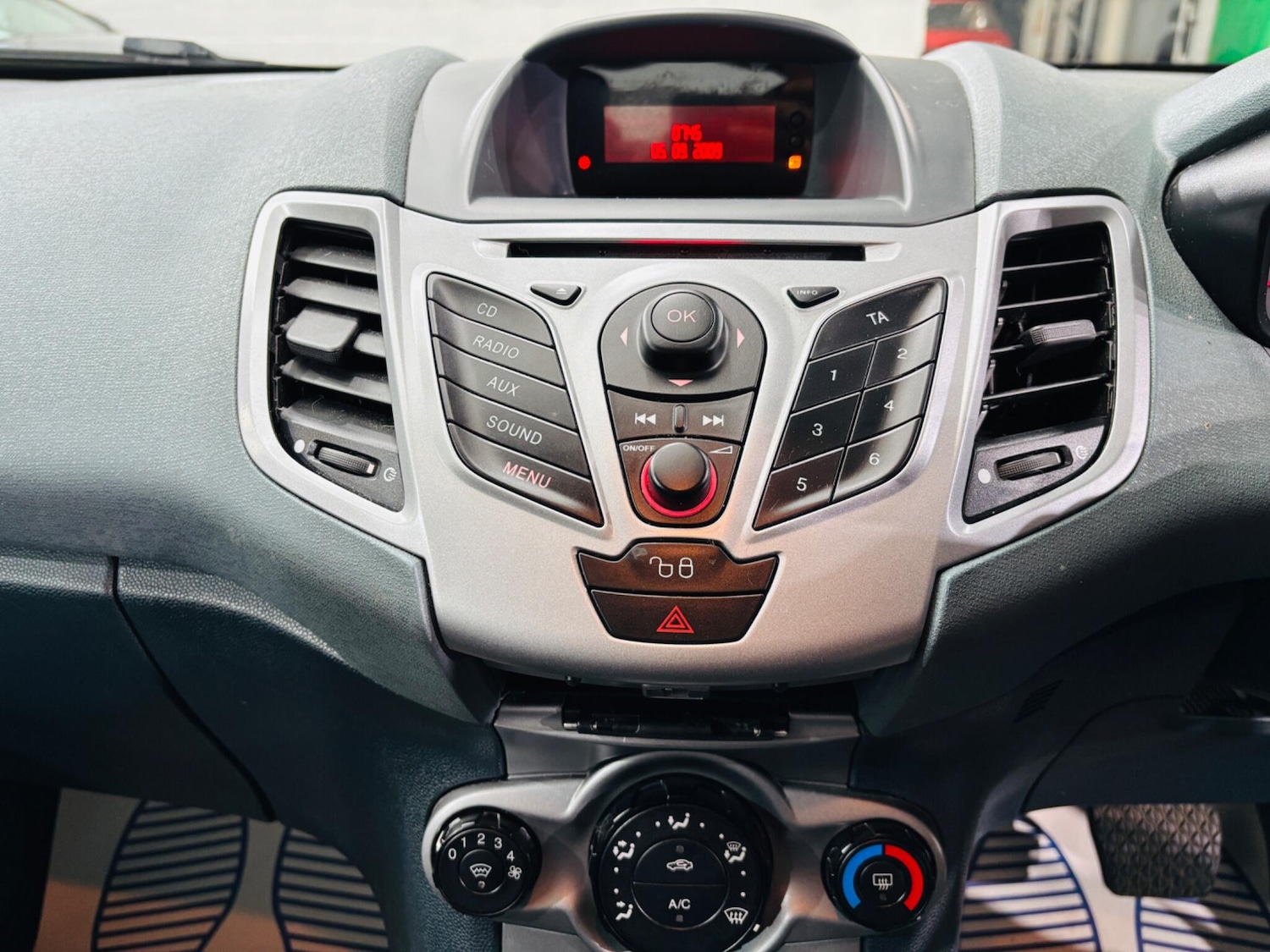 Used Ford Fiesta 2009 for sale - 77769224: Photo 22