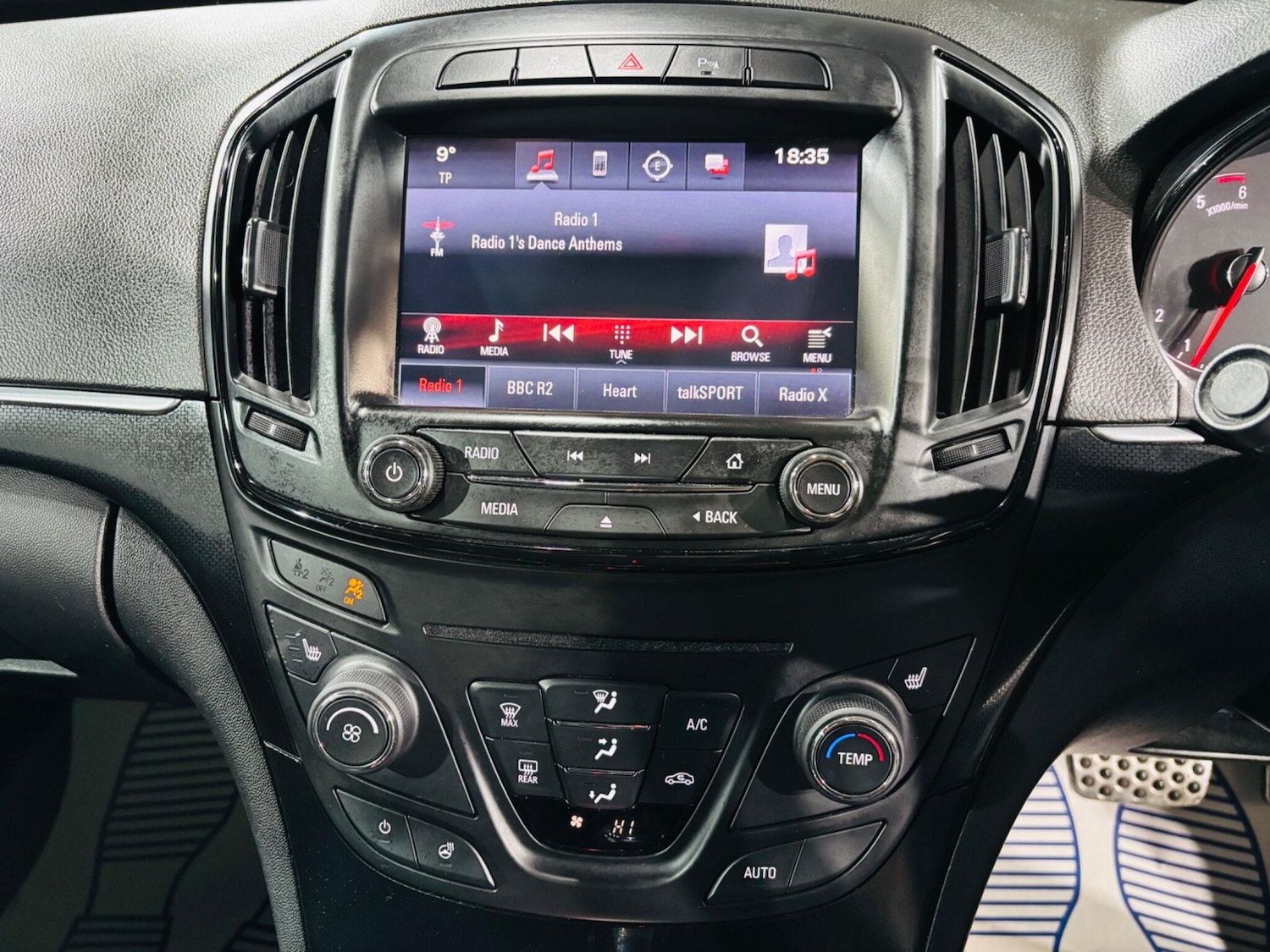 Used Vauxhall Insignia 2016 for sale - 76996949: Photo 25