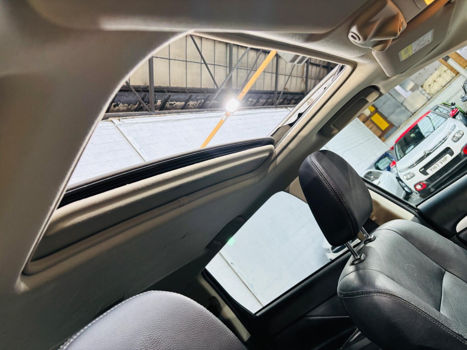 Used Mitsubishi Outlander for sale - 77658775: Photo 17