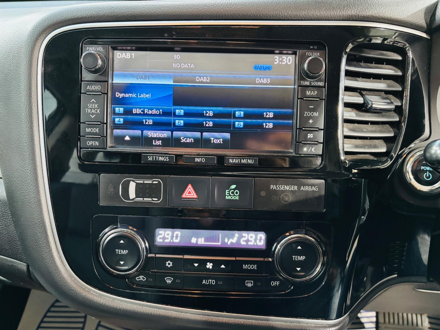 Used Mitsubishi Outlander for sale - 77658775: Photo 24