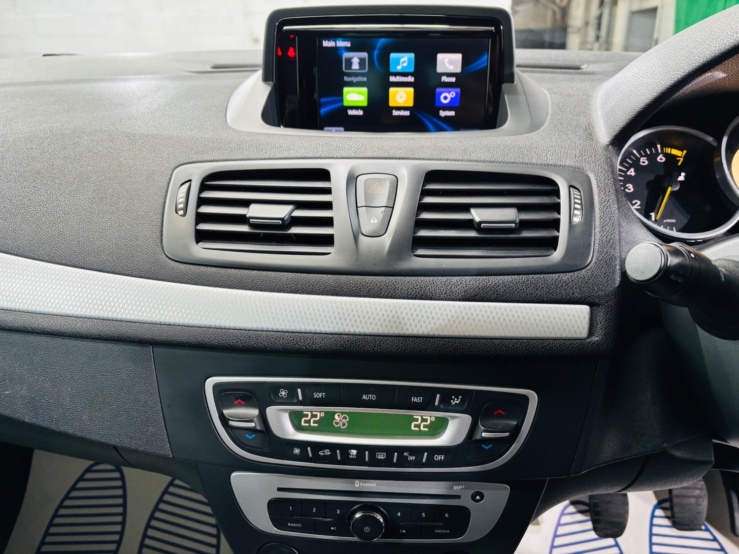 Used Renault Megane 2014 for sale - 76550348: Photo 21