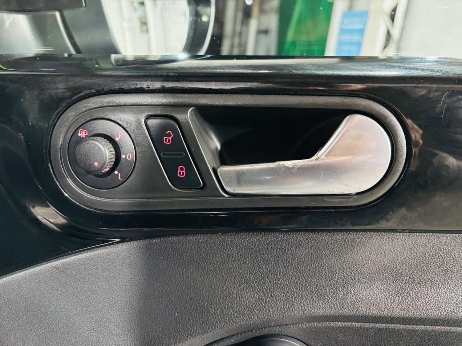 Used Volkswagen Beetle 2012 for sale - 76997022: Photo 18