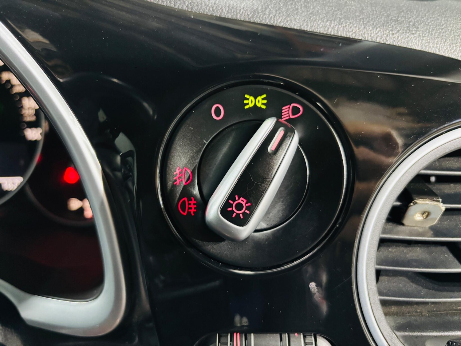 Used Volkswagen Beetle 2012 for sale - 76997022: Photo 20