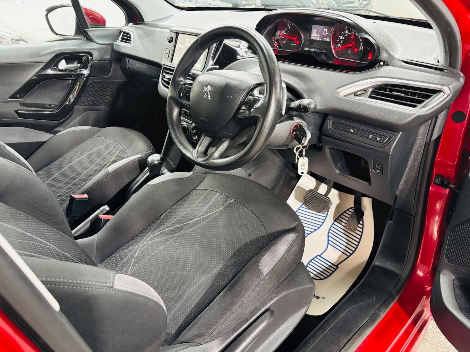 Used Peugeot 208 2013 for sale - 77769018: Photo 10