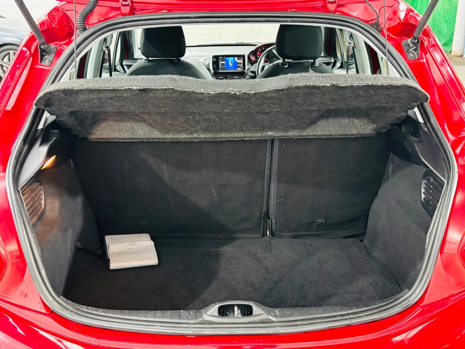 Used Peugeot 208 2013 for sale - 77769018: Photo 29