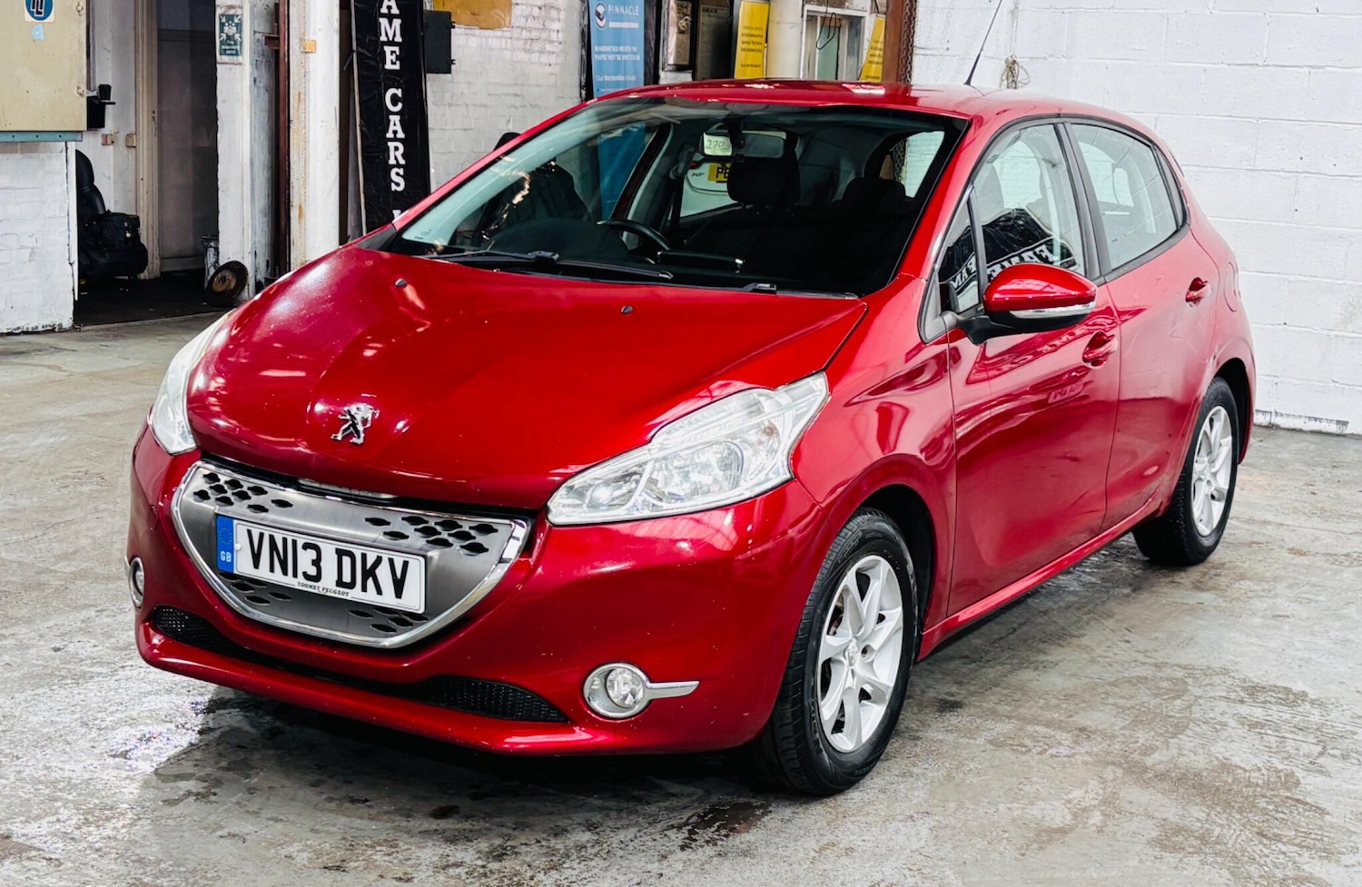 Used Peugeot 208 2013 for sale - 77769018: Photo 4