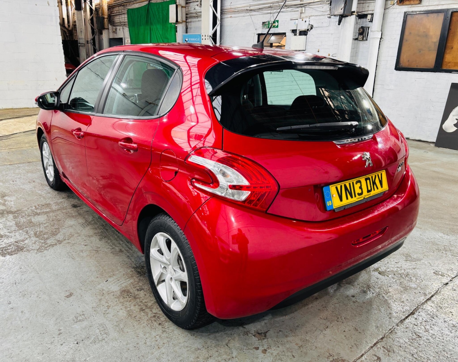 Used Peugeot 208 2013 for sale - 77769018: Photo 7