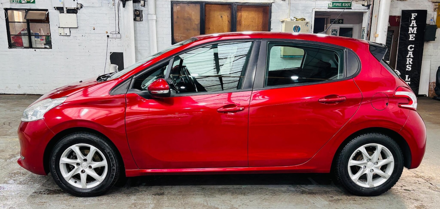 Used Peugeot 208 2013 for sale - 77769018: Photo 9