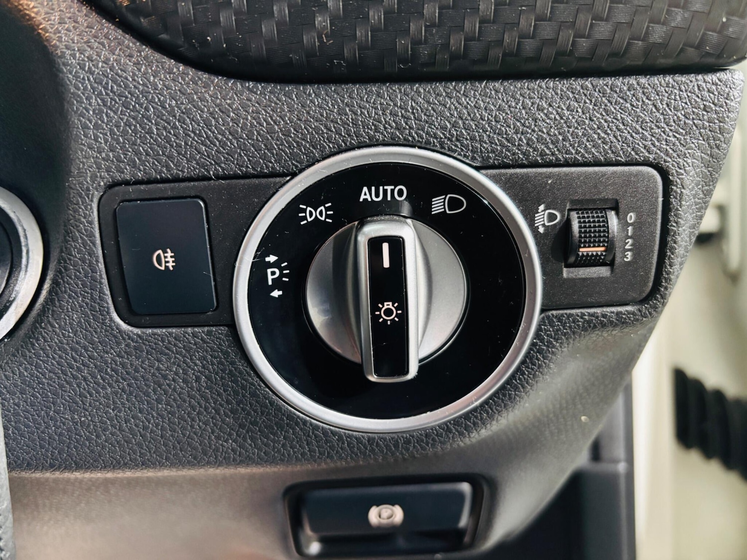 Used Mercedes-Benz A-Class 2016 for sale - 77386928: Photo 19