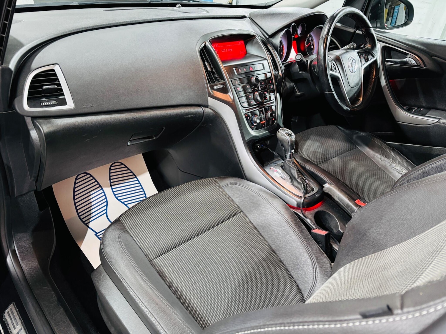 Used Vauxhall Astra 2013 for sale - 76457461: Photo 14