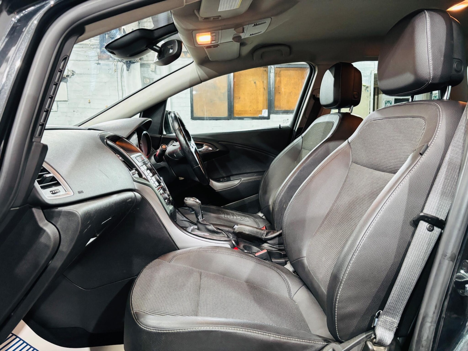 Used Vauxhall Astra 2013 for sale - 76457461: Photo 15