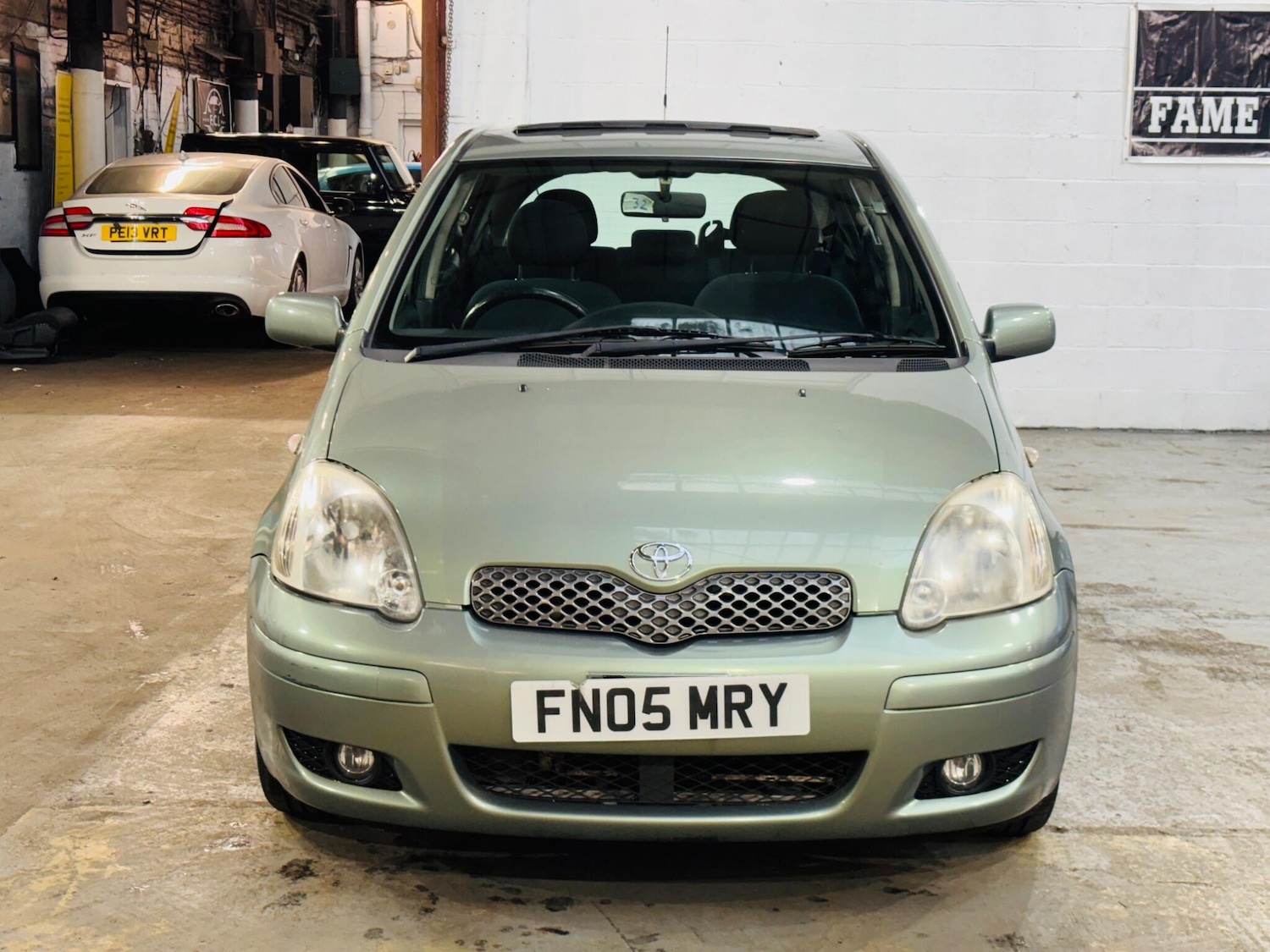 Used Toyota Yaris 2005 for sale - 77970437: Photo 2