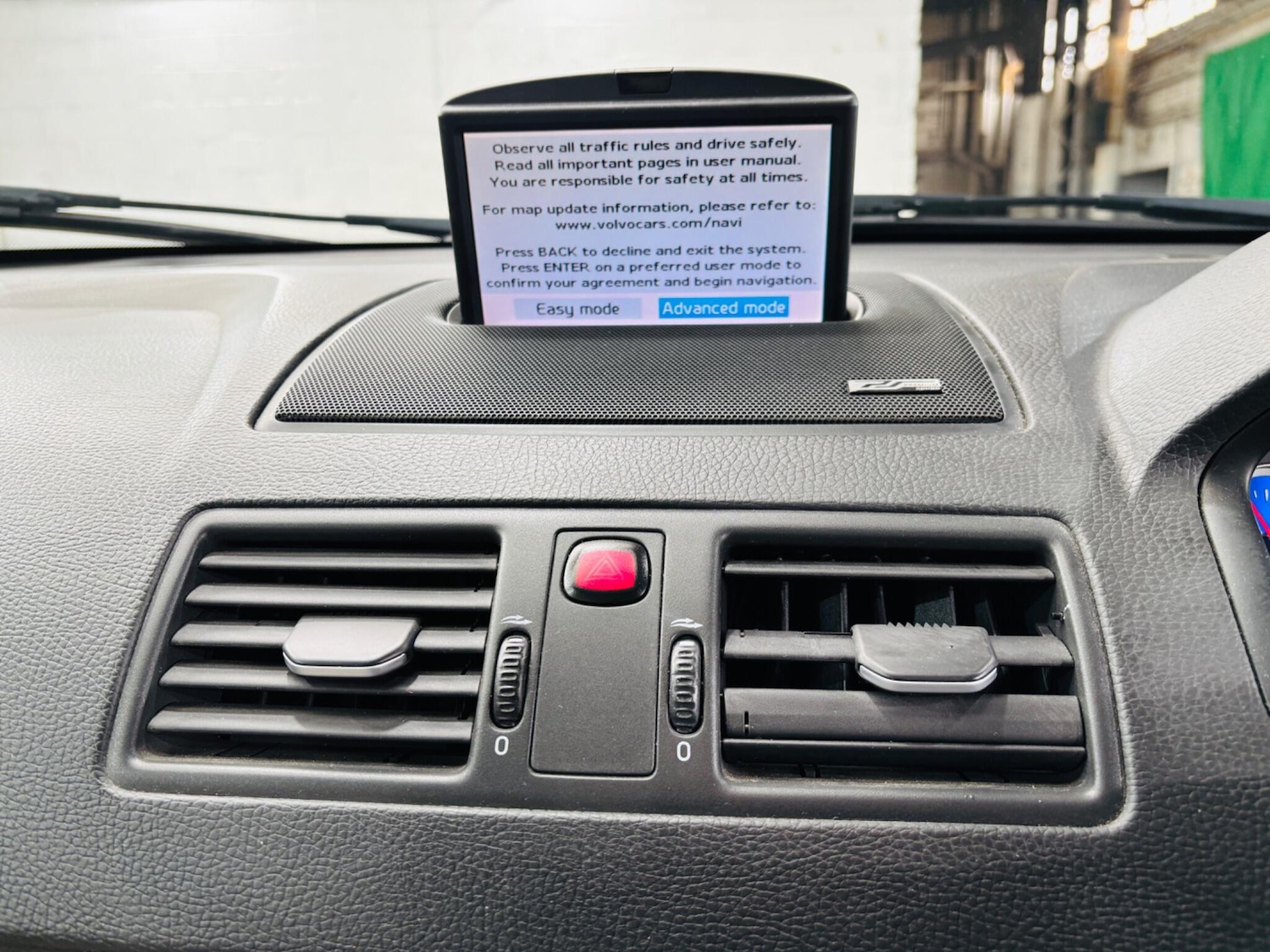 Used Volvo XC90 2011 for sale - 77823598: Photo 22