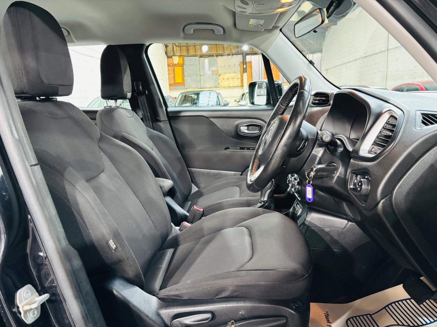 Used Jeep Renegade 2015 for sale - 77351458: Photo 13