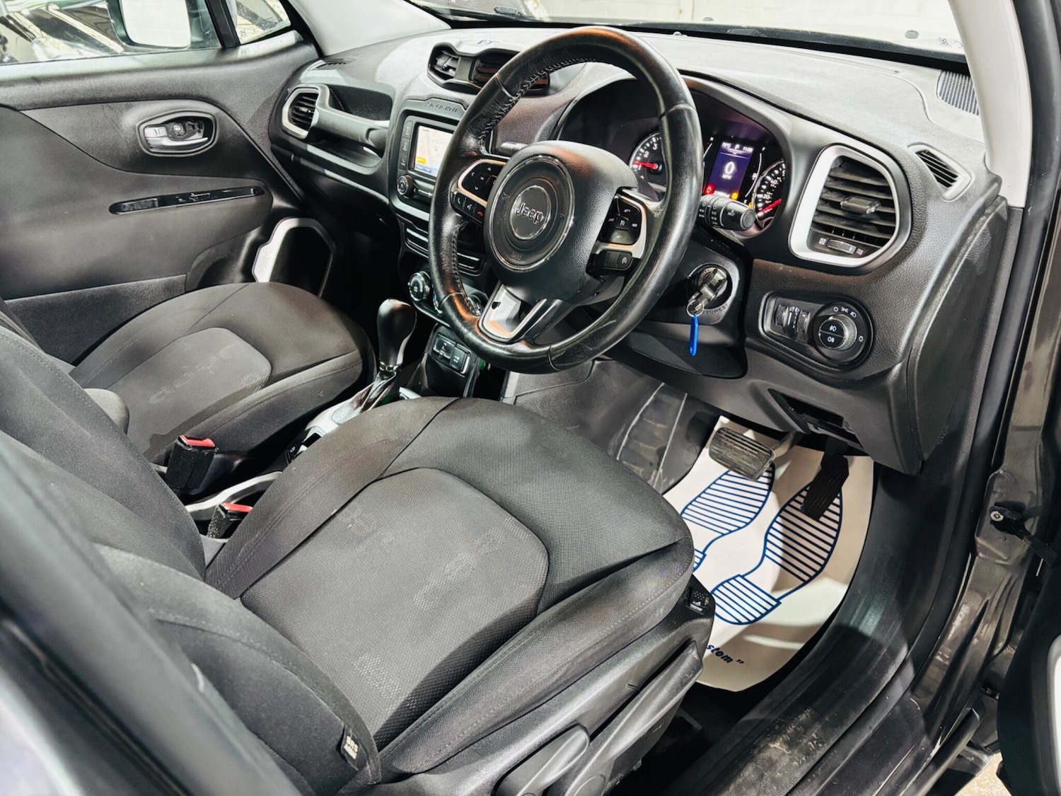 Used Jeep Renegade 2016 for sale - 77120177: Photo 10