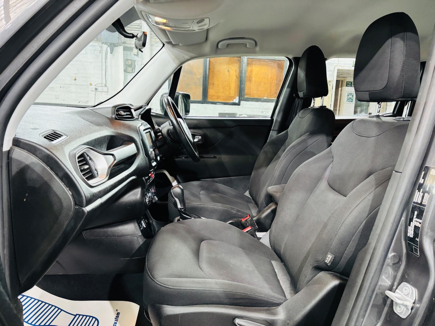 Used Jeep Renegade 2016 for sale - 77120177: Photo 15