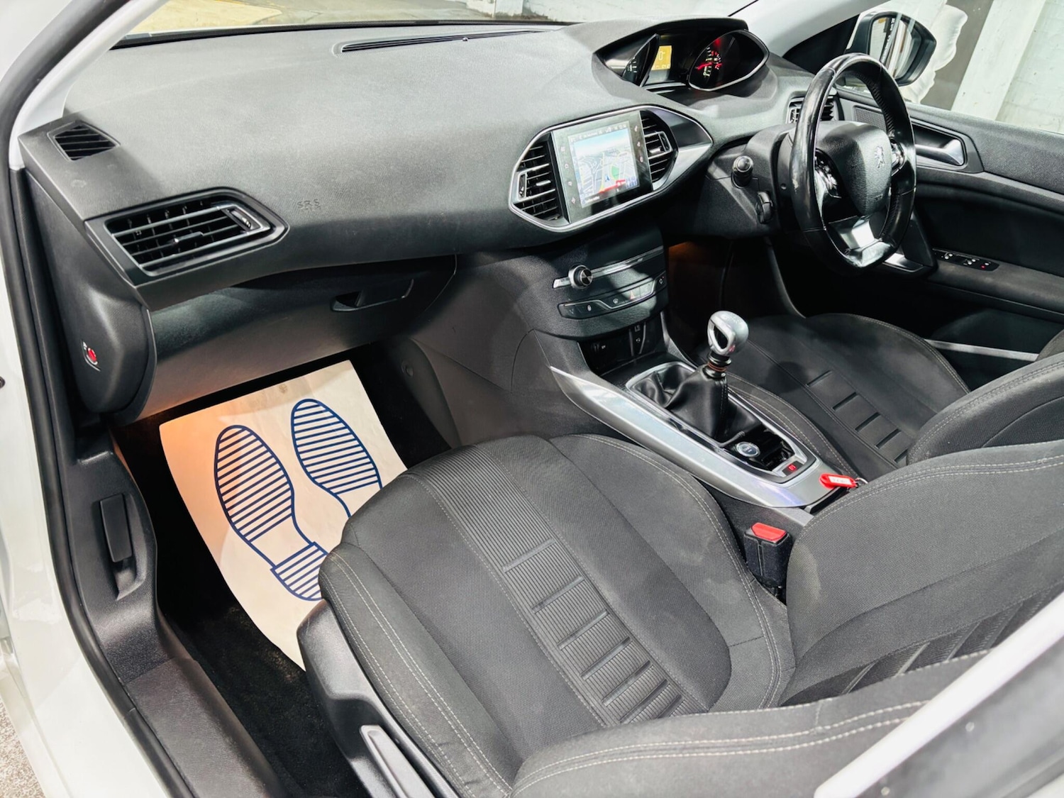 Used Peugeot 308 2014 for sale - 77883541: Photo 14