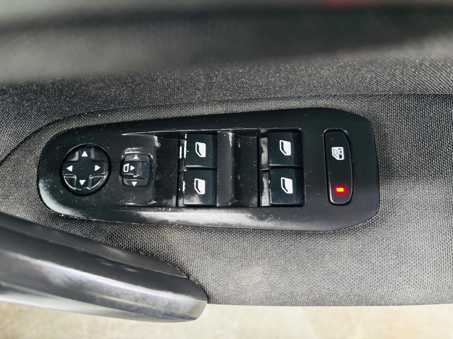 Used Peugeot 308 2014 for sale - 77883541: Photo 17