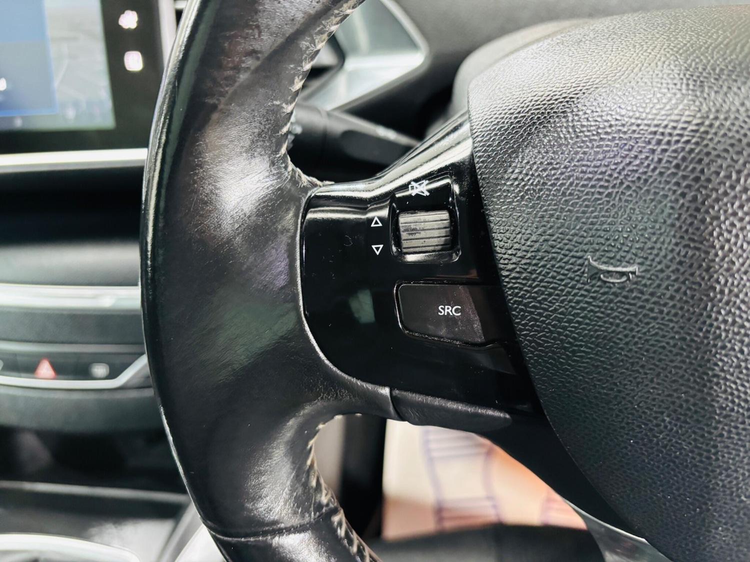 Used Peugeot 308 2014 for sale - 77883541: Photo 21