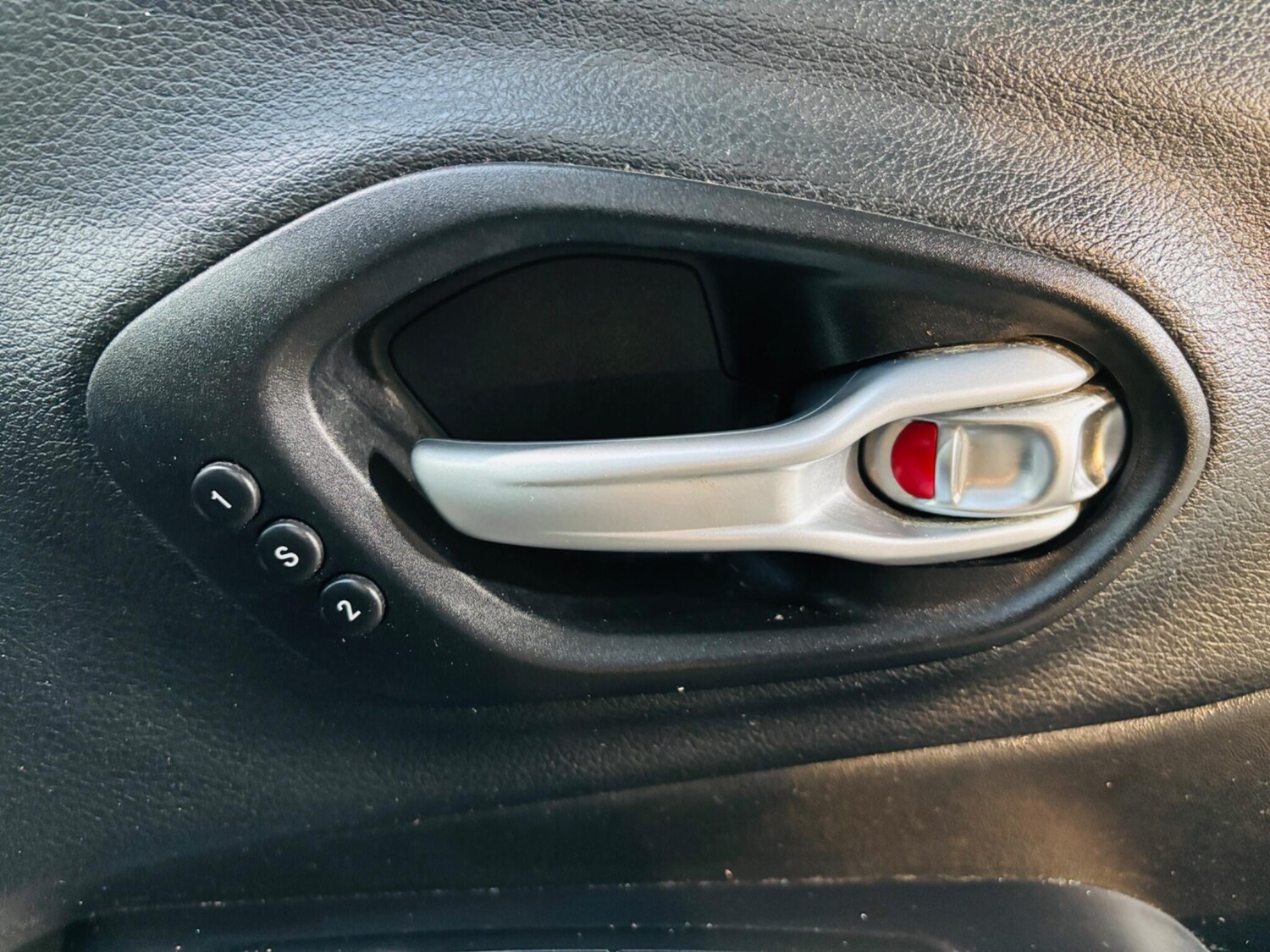 Used Jeep Cherokee for sale - 77752893: Photo 18