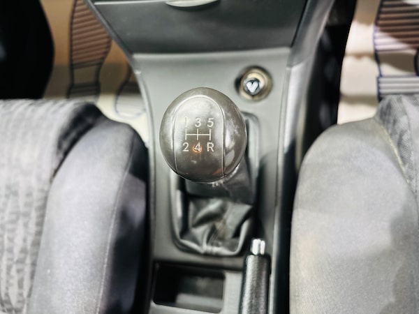 Used Toyota Corolla 2002 for sale - 76215137: Photo 22