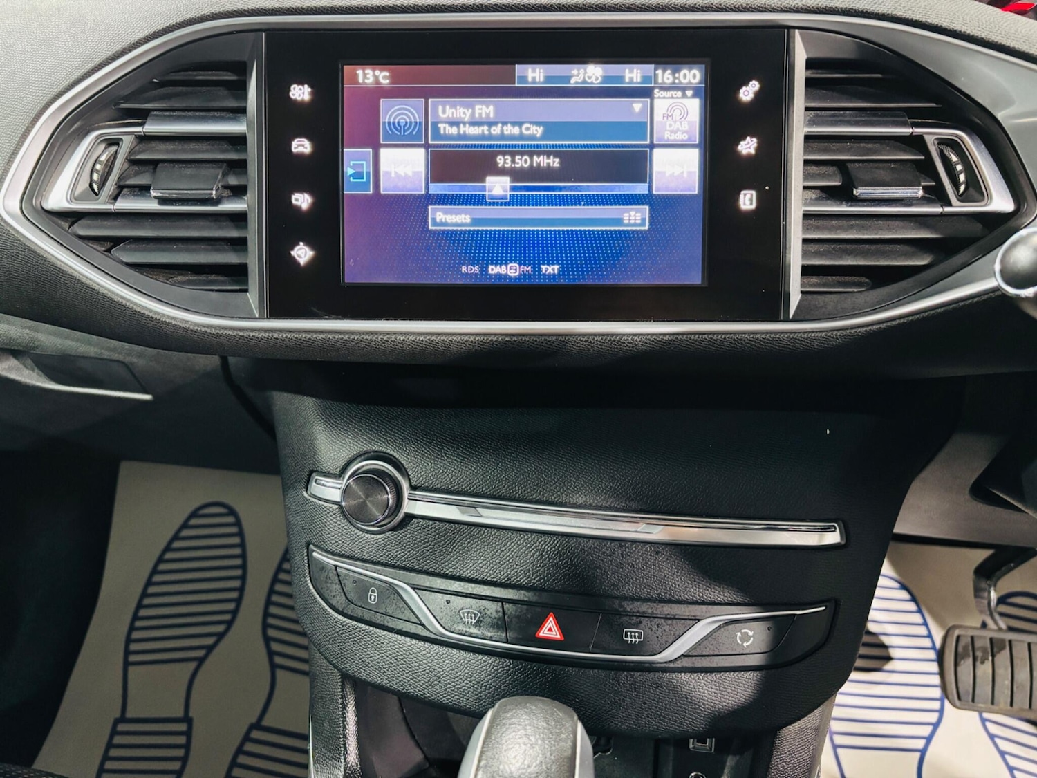 Used Peugeot 308 2017 for sale - 76990800: Photo 25