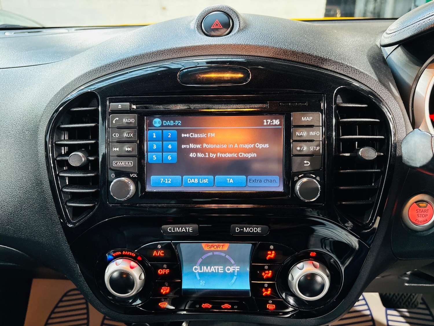 Used Nissan Juke 2014 for sale - 76715607: Photo 24