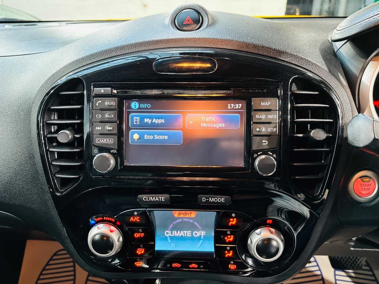 Used Nissan Juke 2014 for sale - 76715607: Photo 25