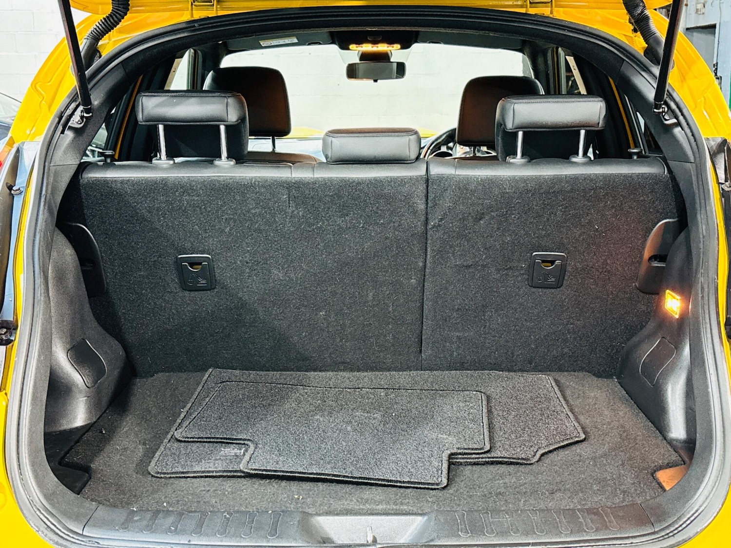 Used Nissan Juke 2014 for sale - 76715607: Photo 35