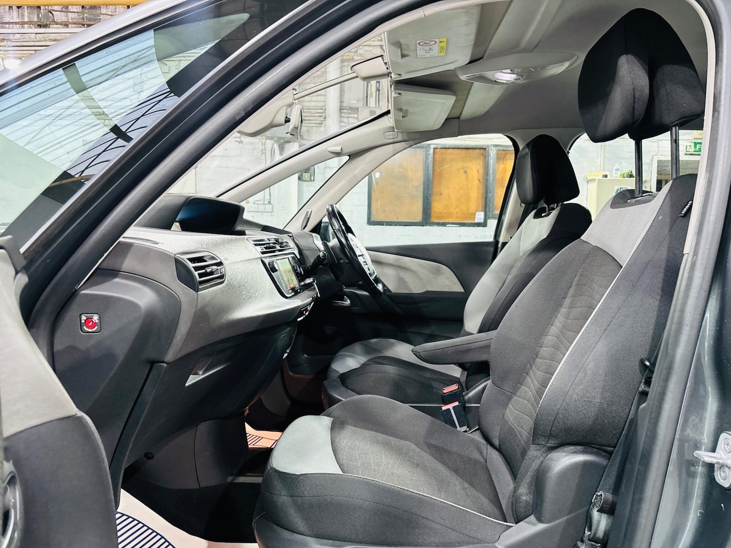 Used Citroen C4 Grand Picasso 2015 for sale - 76152377: Photo 15