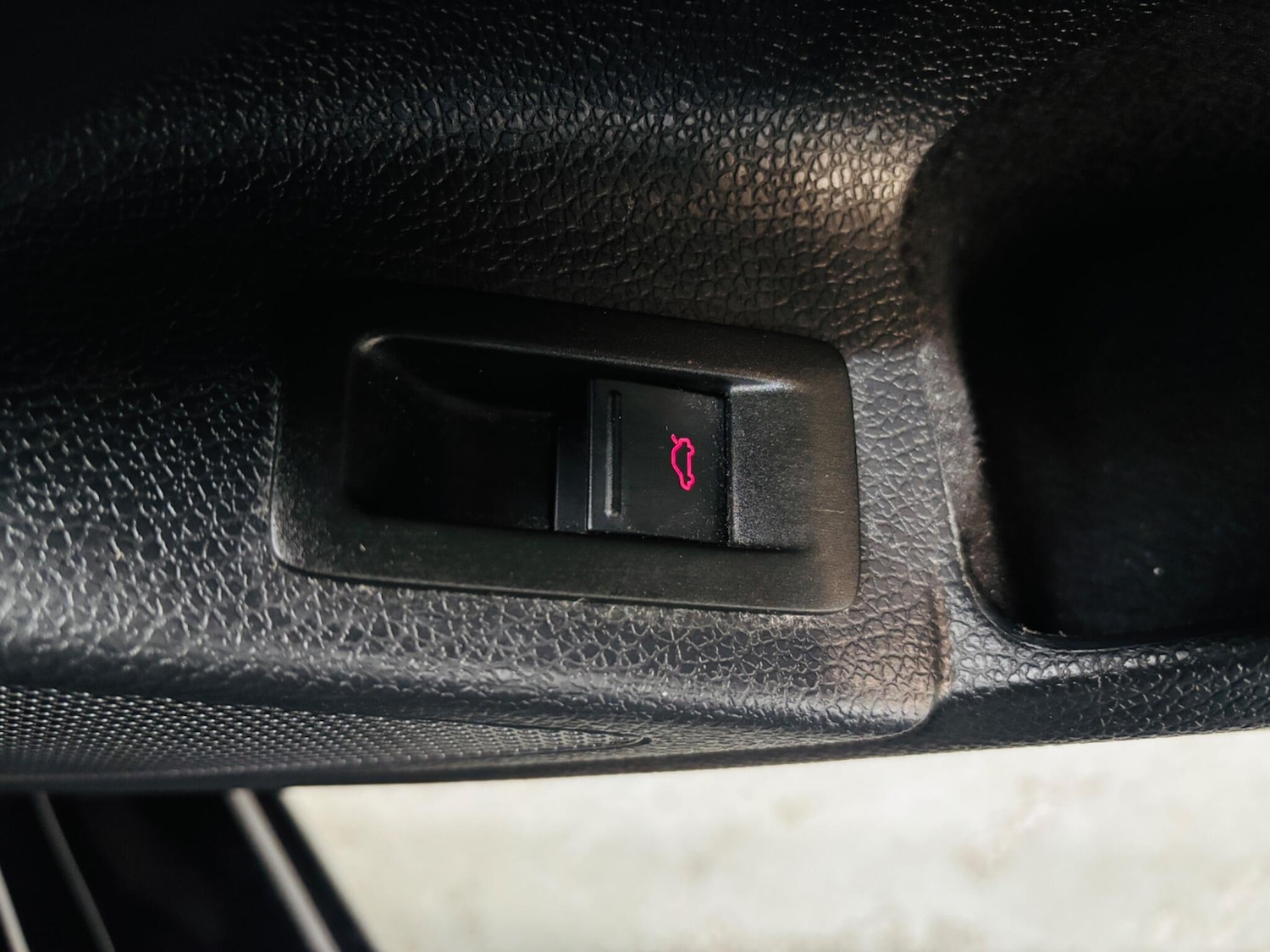 Used Volkswagen Scirocco 2012 for sale - 76408566: Photo 20