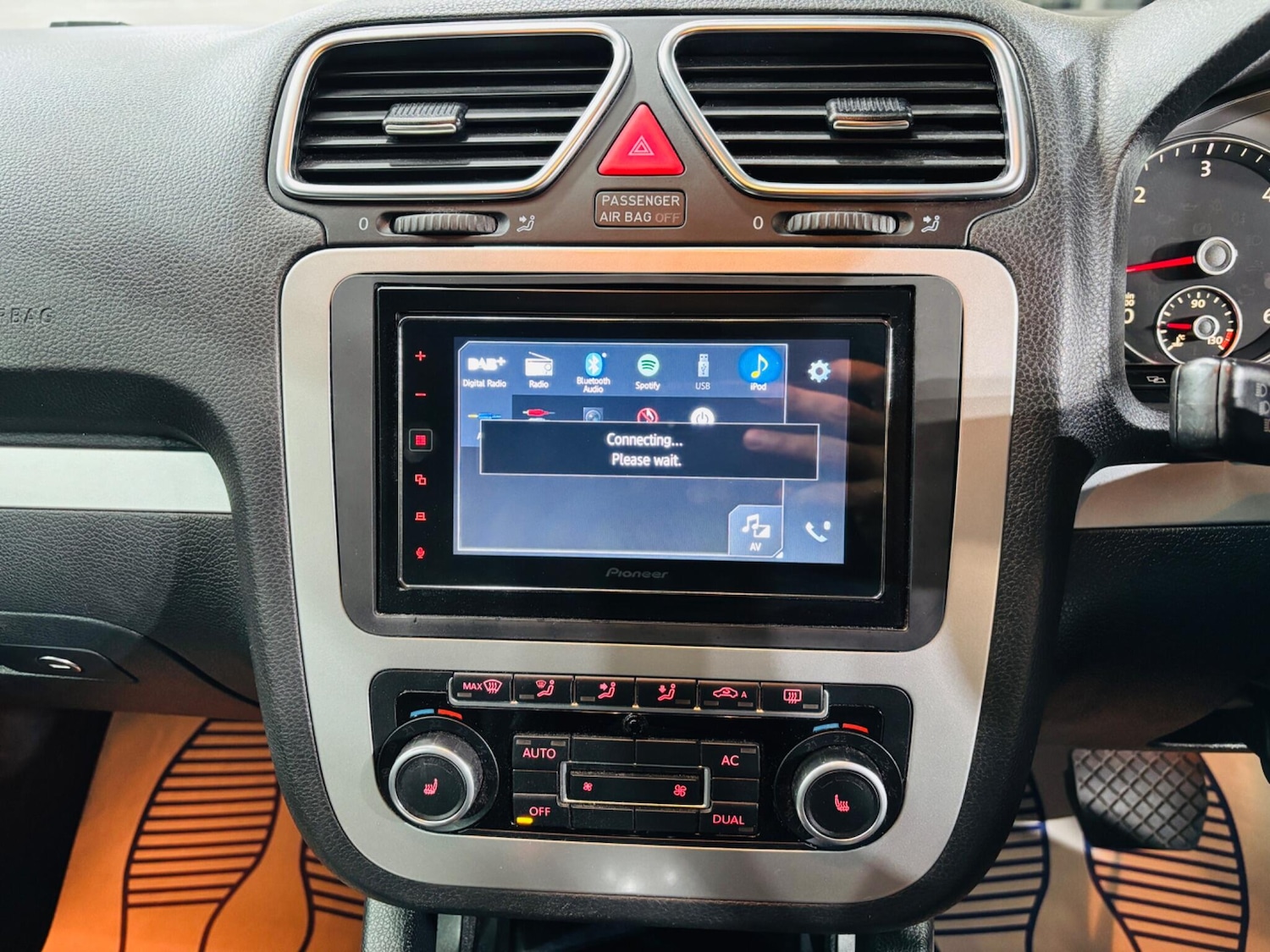 Used Volkswagen Scirocco 2012 for sale - 76408566: Photo 28