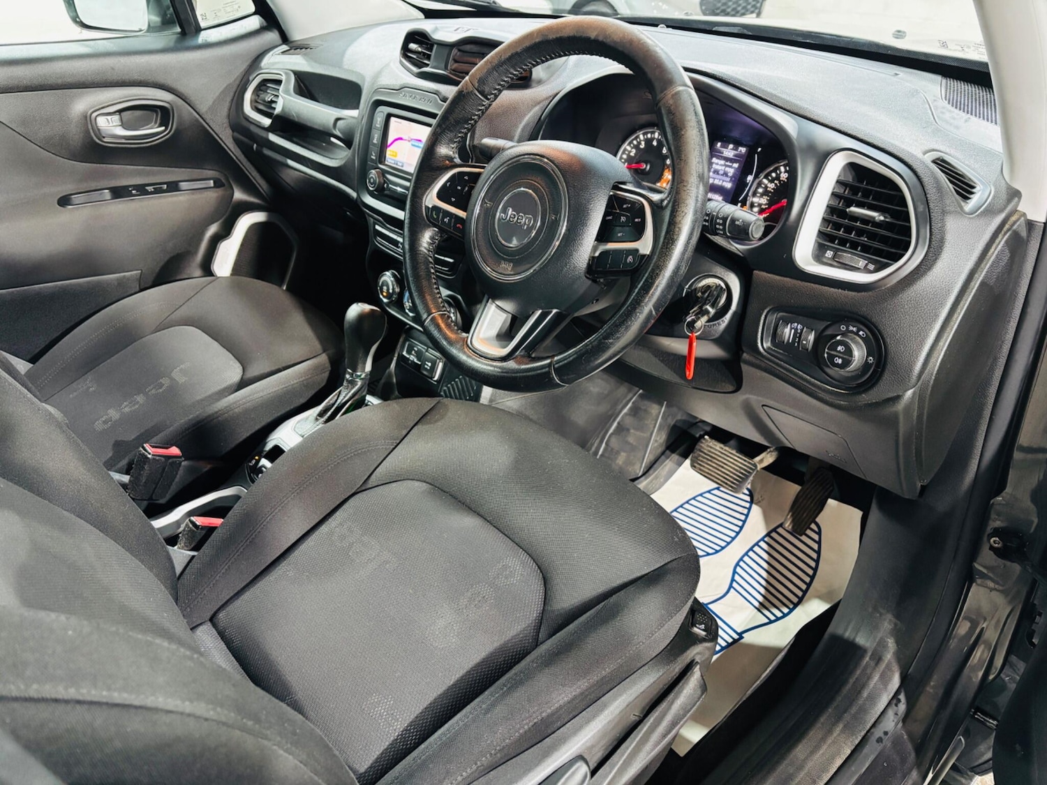 Used Jeep Renegade 2017 for sale - 77029396: Photo 10