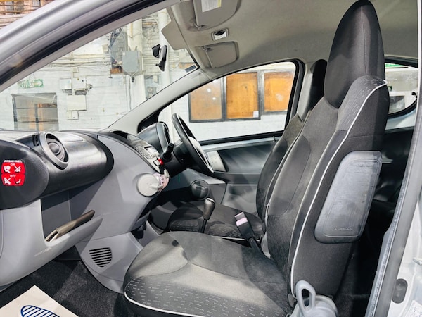 Used Peugeot 107 2010 for sale - 76199838: Photo 16