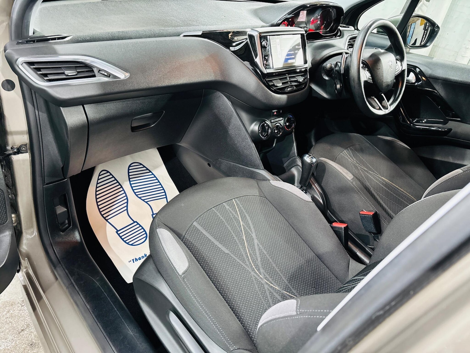 Used Peugeot 208 2012 for sale - 76714281: Photo 14