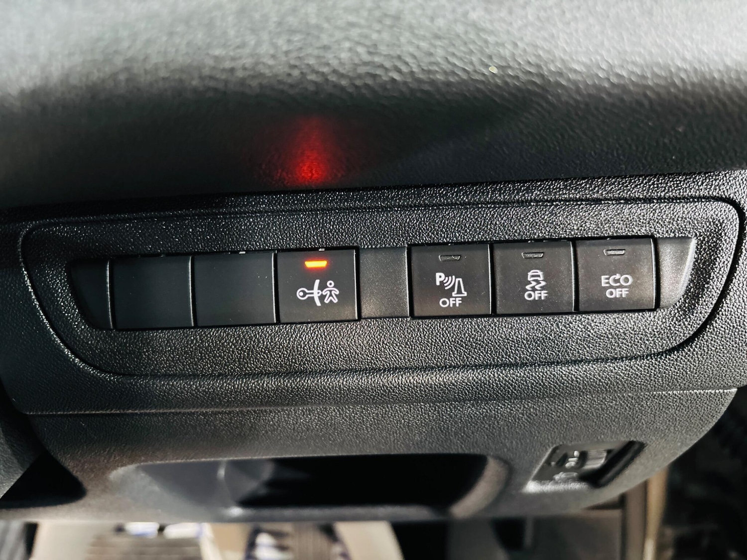 Used Peugeot 208 2012 for sale - 76714281: Photo 18