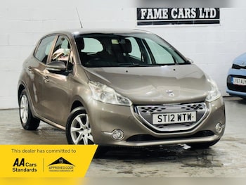 Used Peugeot 208 2012 for sale - 76714281: Photo