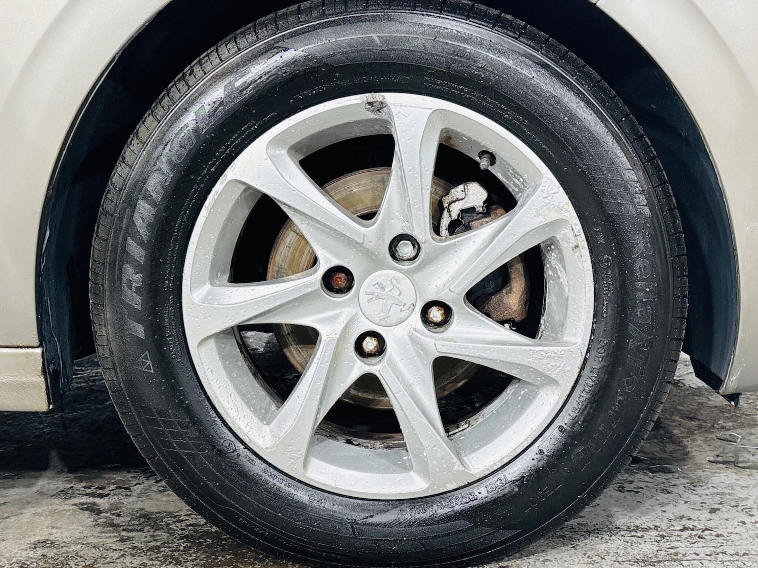 Used Peugeot 208 2012 for sale - 76714281: Photo 29