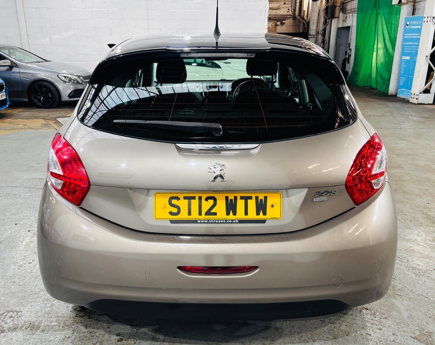 Used Peugeot 208 2012 for sale - 76714281: Photo 6