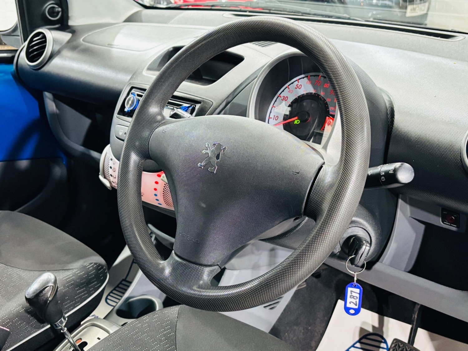 Used Peugeot 107 2009 for sale - 76361174: Photo 11