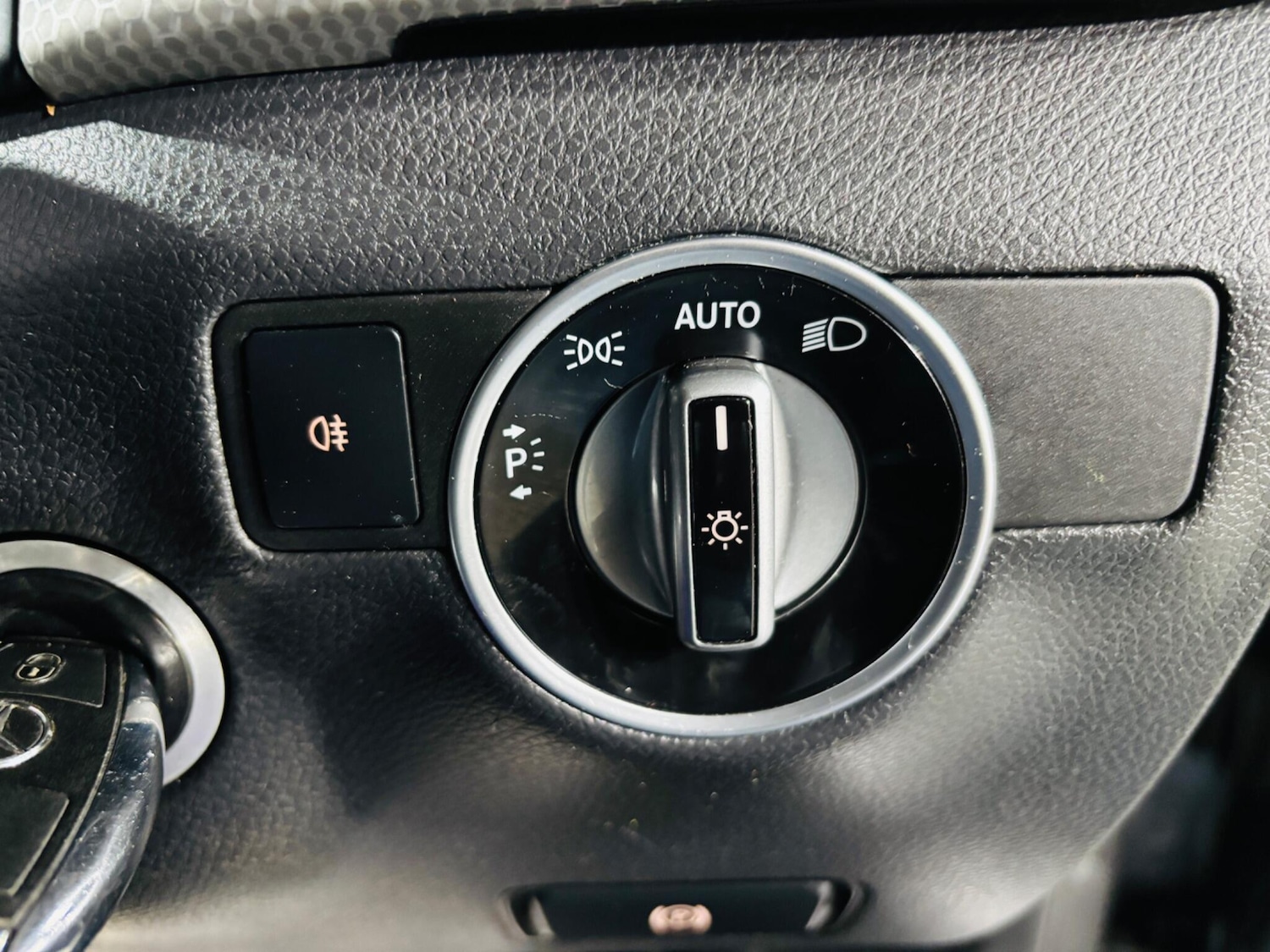 Used Mercedes-Benz B Class 2014 for sale - 76886530: Photo 19